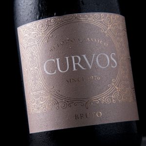 M&A Creative Agency – Curvos Sparkling Wine