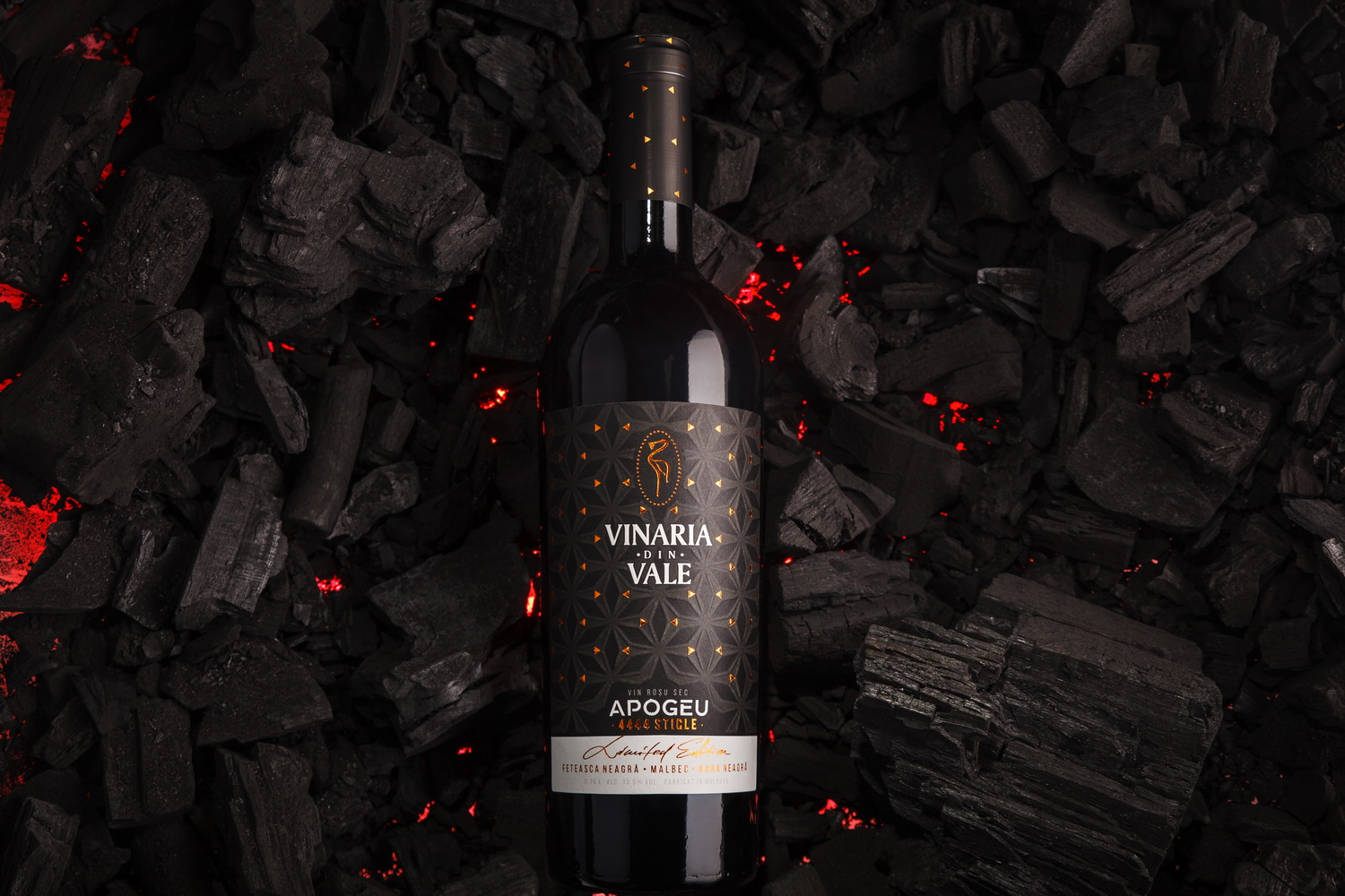 Premium Wine Label Design “Apogeu”