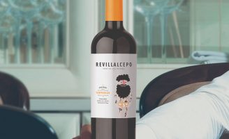 A Free, World Wandering and Simple Label Wine Design