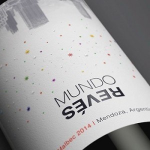 Estudio Luvaro – Mundo Reves