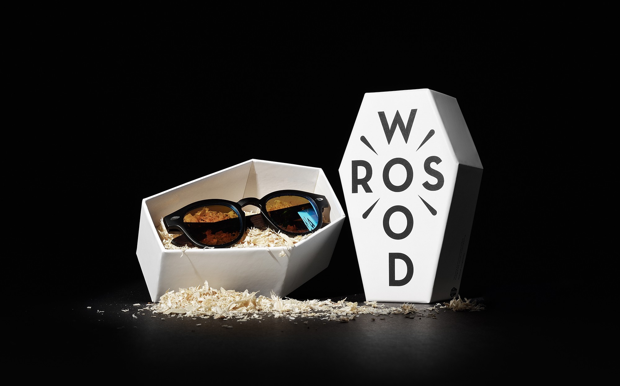 Creative Identity, Packaging Design and Storytelling for Spanish Wooden Sunglasses Brand