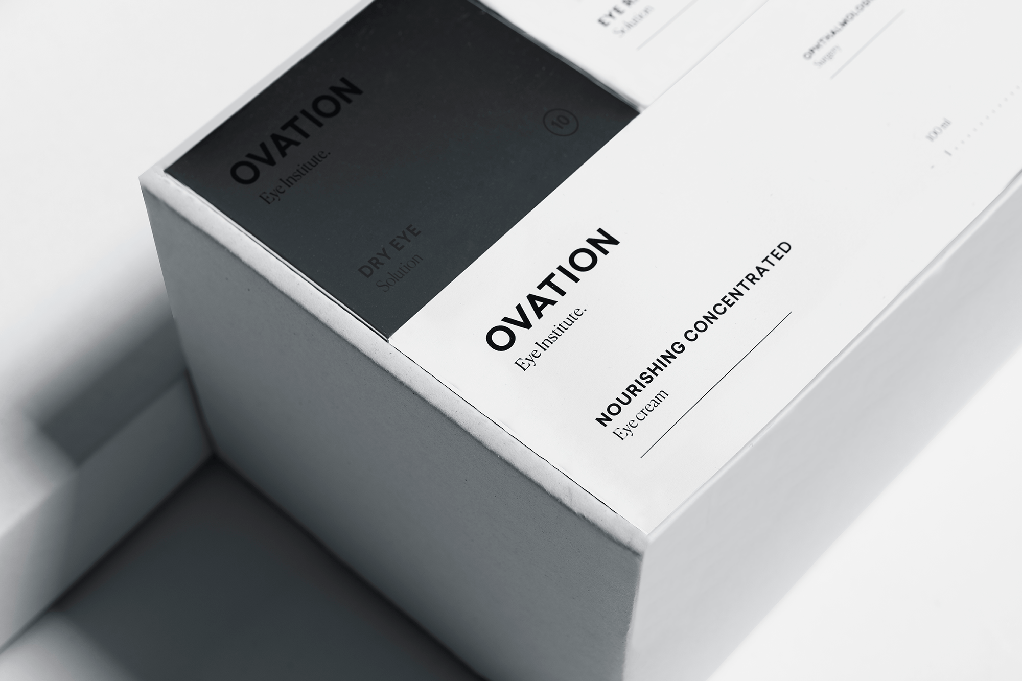 Mexican Minimal Brand Identity and Packaging Design for Medical and Cosmetic Clinic