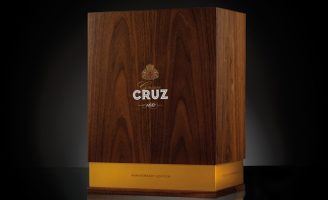 A Luxurious Port Packaging to Celebrate the 130th Anniversary of Gran Cruz