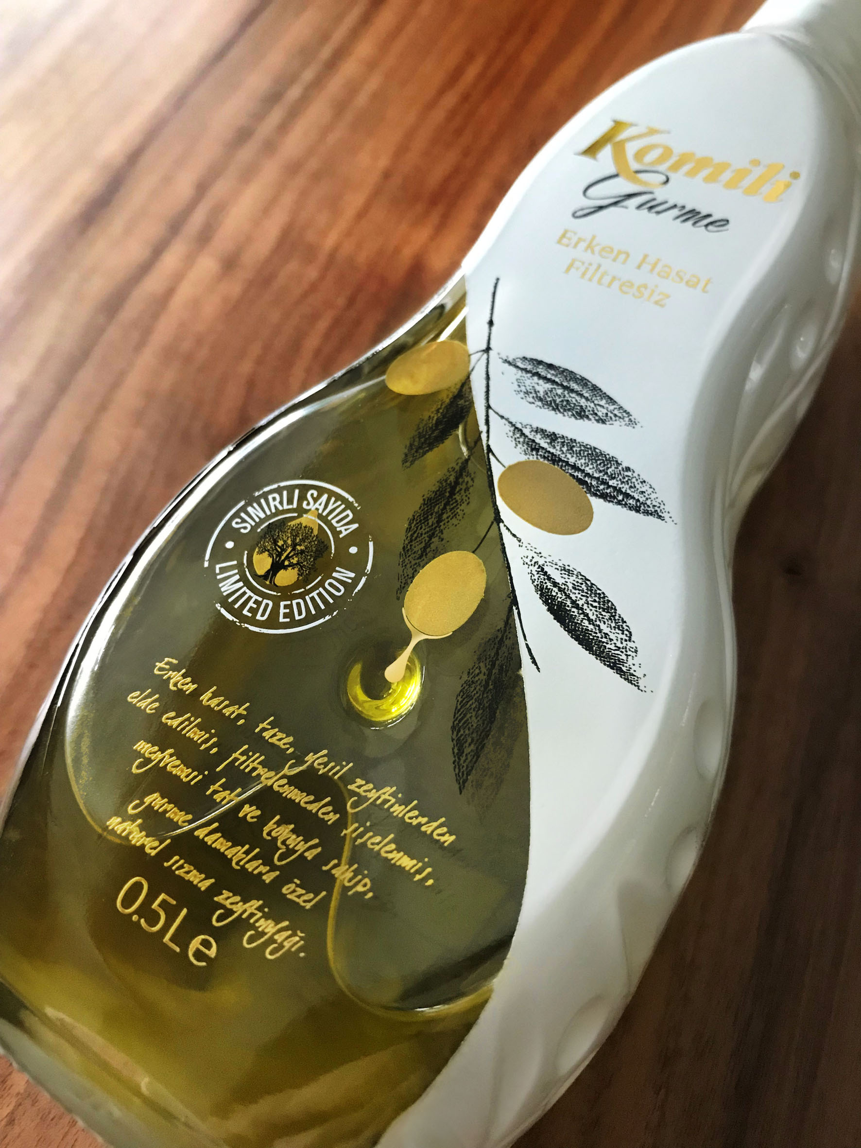 Orhan Irmak Tasarim – Komili Gurme Olive Oil