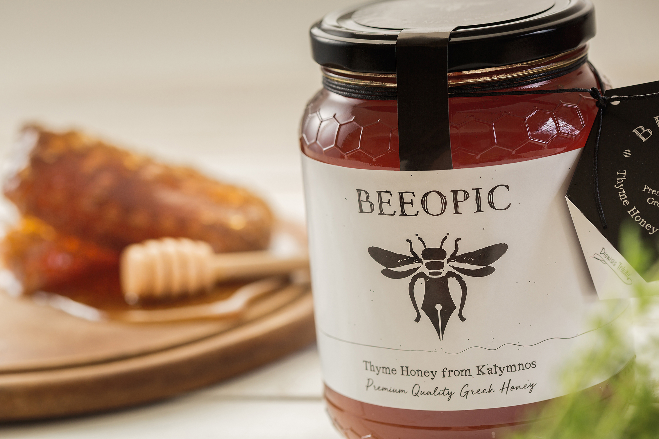 Sophia Georgopoulou | Design – Beeopic Thyme Honey