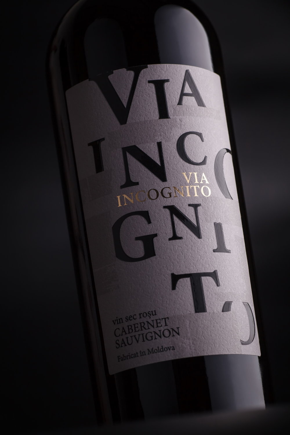 Via Incognito Modern Wine Label Design / World Brand Design Society