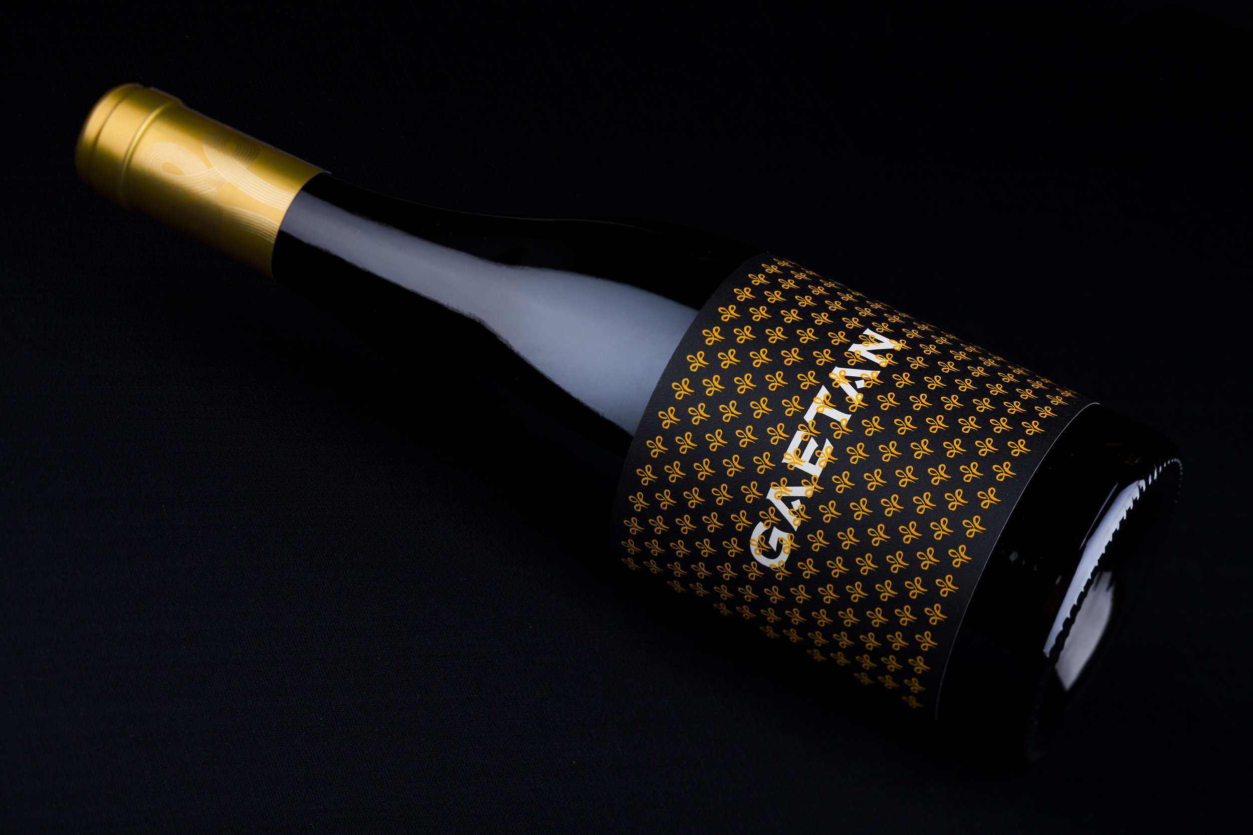 Elegant Wine Label with Distinguished Pattern Design for Gaetan Wines