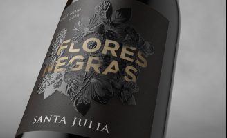 Flores Negras by Santa Julia