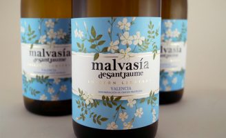 Branding and Packaging for White Wine Malvasia De Sant Jaume (Cherubino Valsangiacomo), Spain