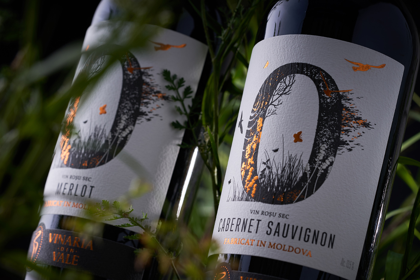 43oz.com Design Studio Create Natural Wine Packaging Label Design for Zero Sulfiti