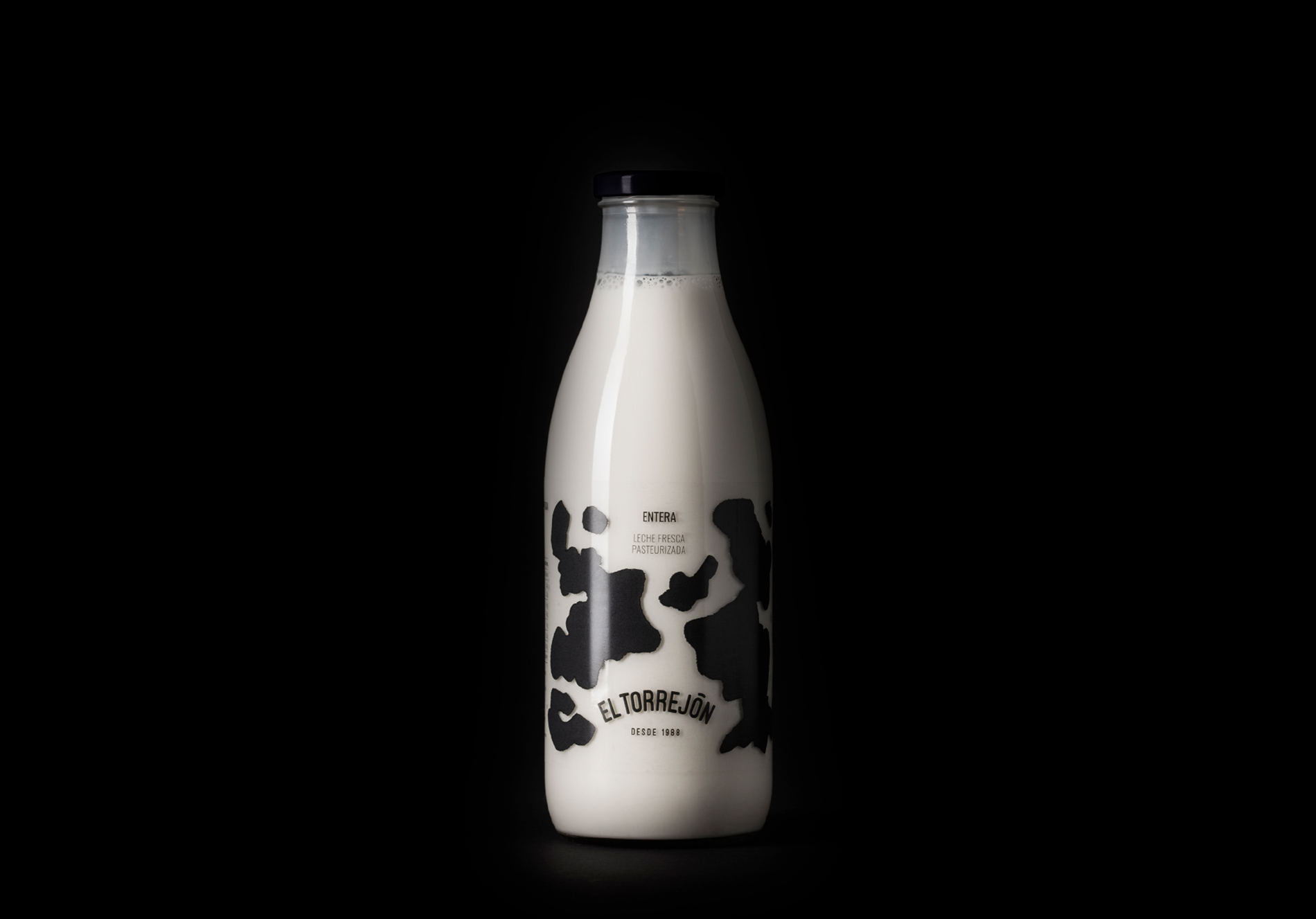 Fresh Milk Packaging and Brand Design for El Torrejón by bbrand