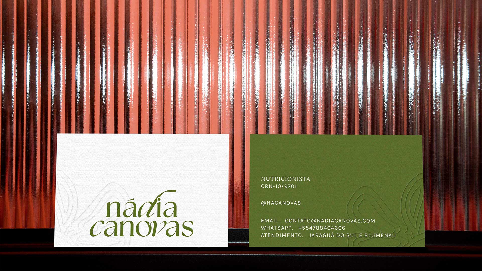 Visual Identity for Nutritionist Nádia Canovas