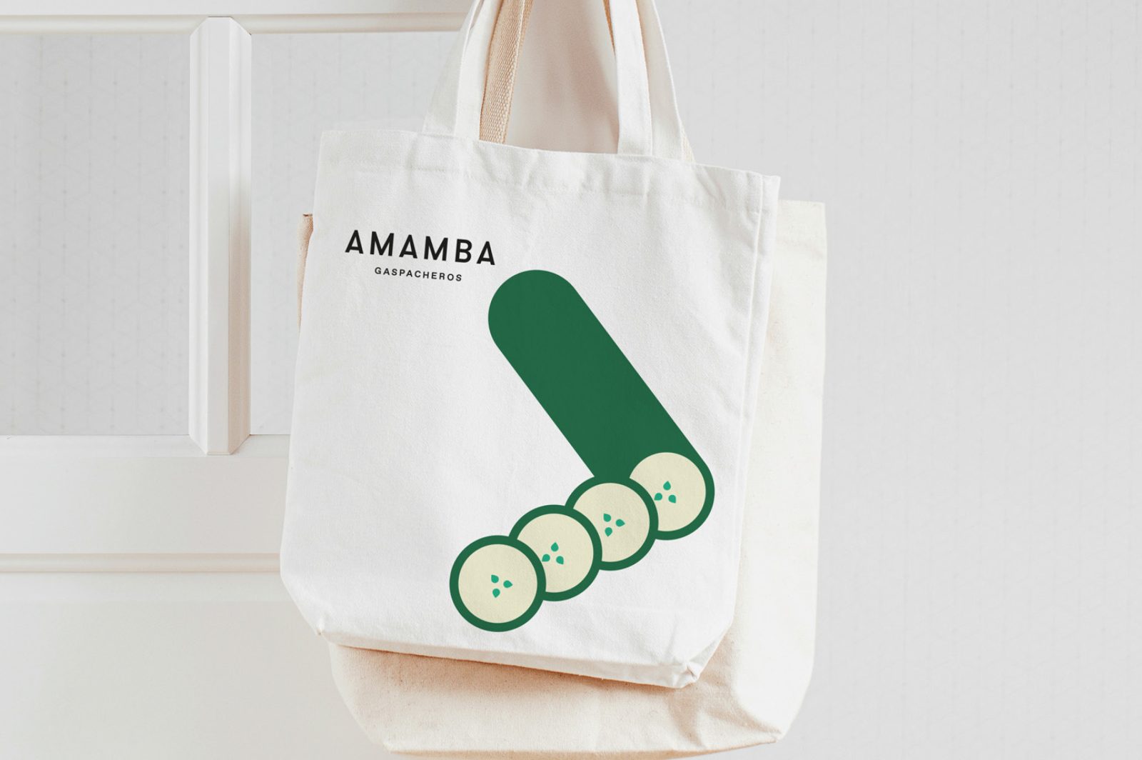 Cantera Estudio Creates Amamba Brand Design