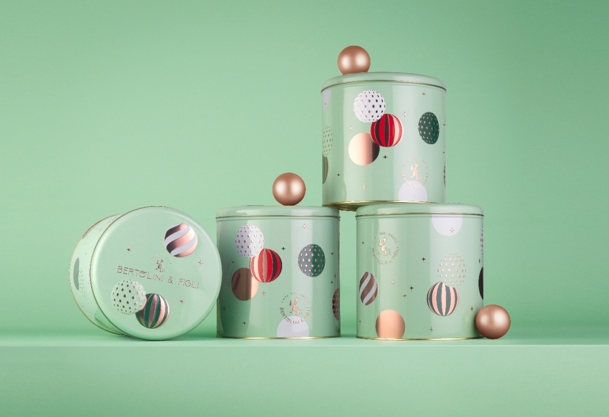 Tradition Award-Winning Panettoni Cakes given a Packaging Design Masterpiece by Neom