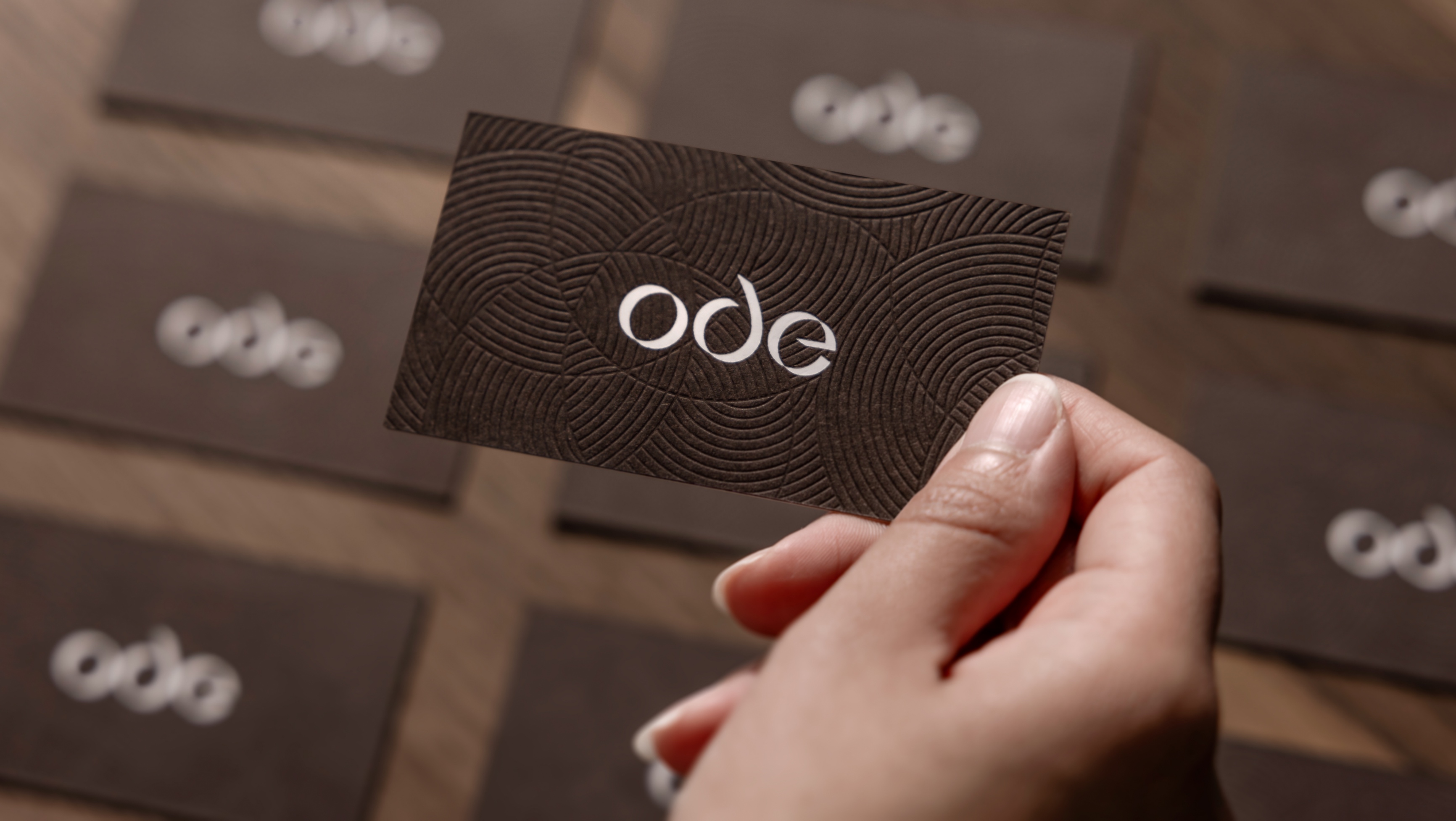 Ode Typography – A Visual Ode to Craftsmanship and Circularity