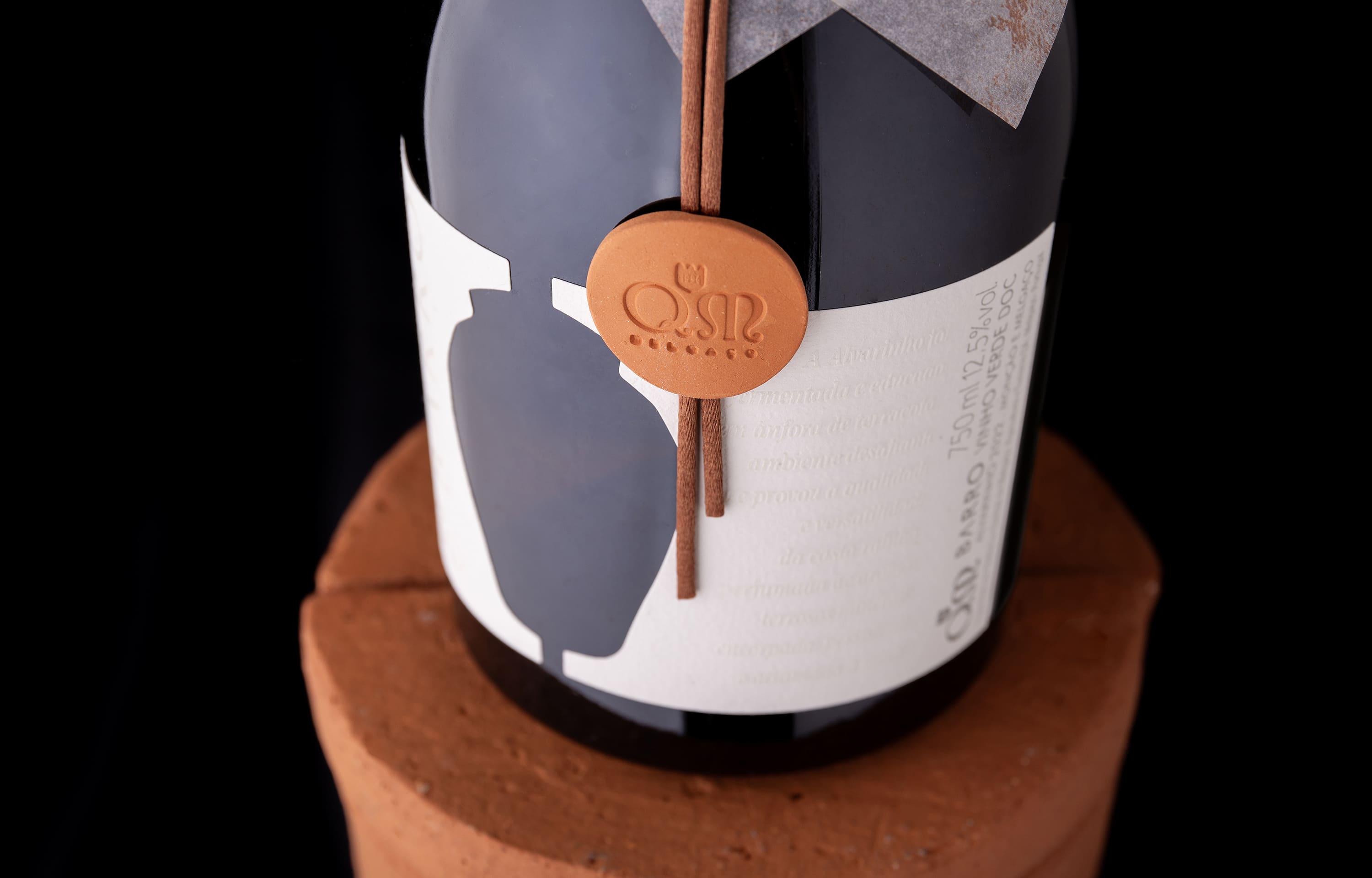 Barro Packaging Label Design for Quintas de Melgaço Winery by RitaRivotti