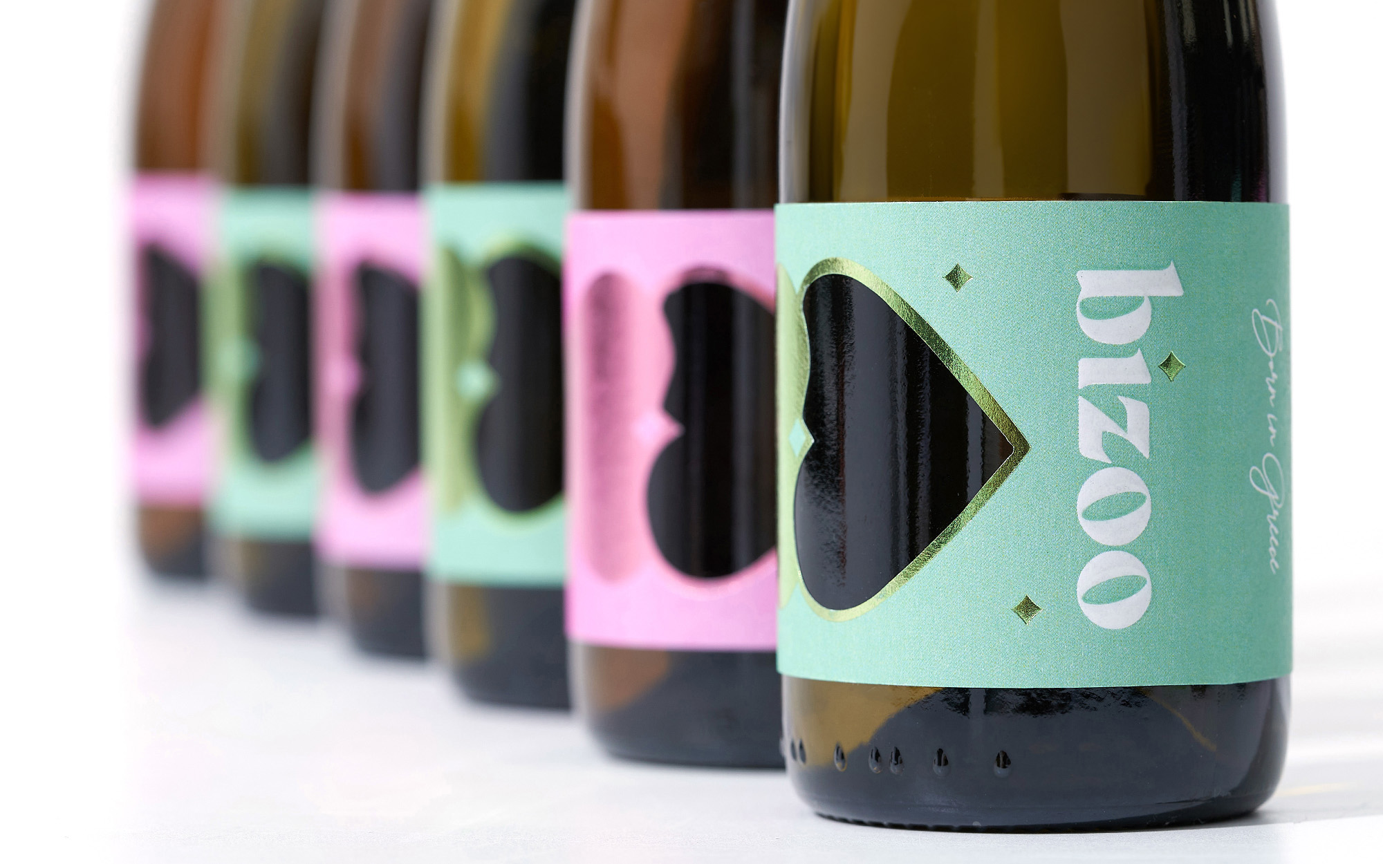 Sophia Georgopoulou Creates Brand Logo, Visual Identity and Packaging Design for Bizoo Semi Sparkling Wine