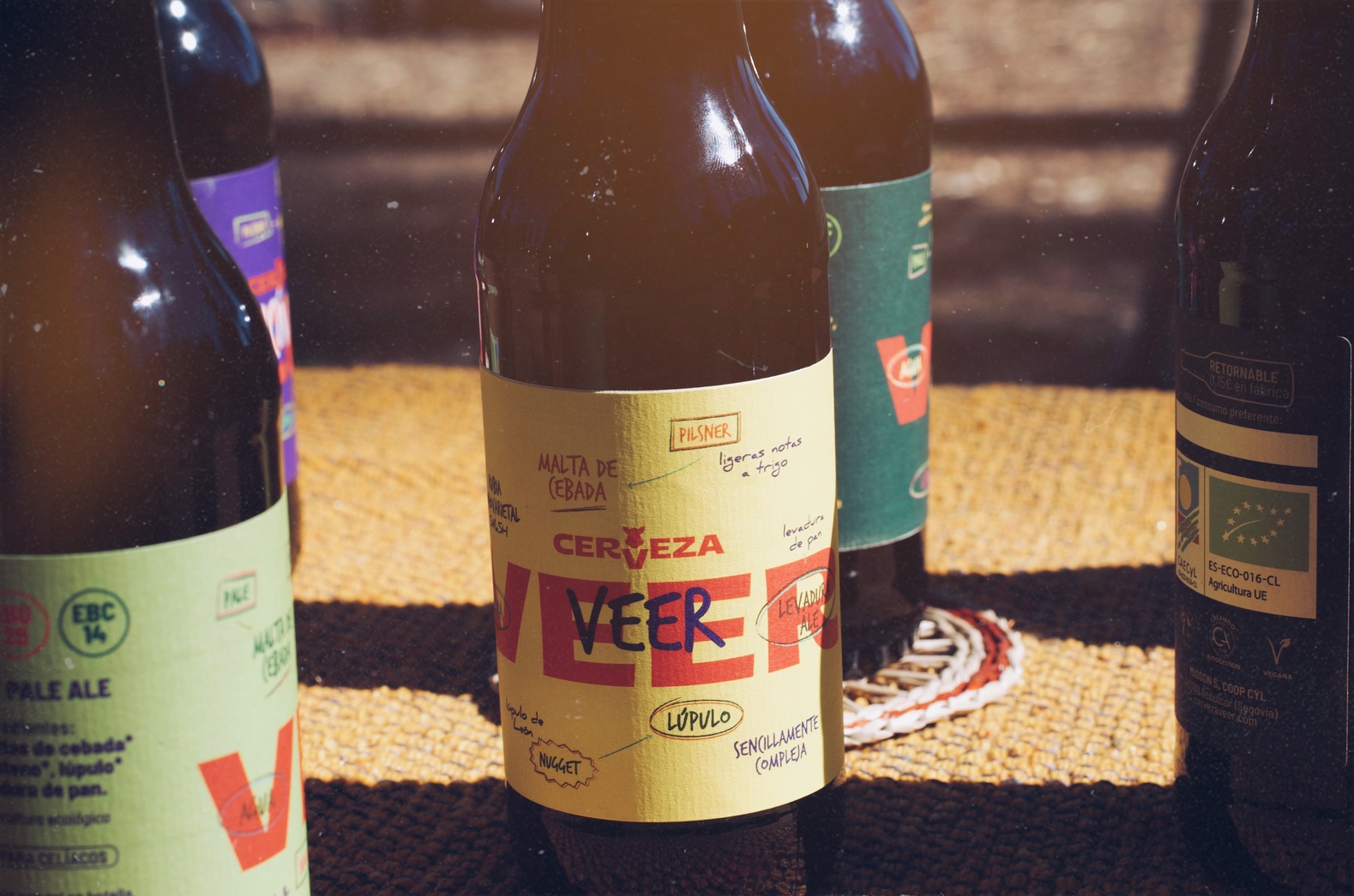 Rowelt Redesigns Veer Beer: A Total Brand Revamp for a Vegan Craft Brewery