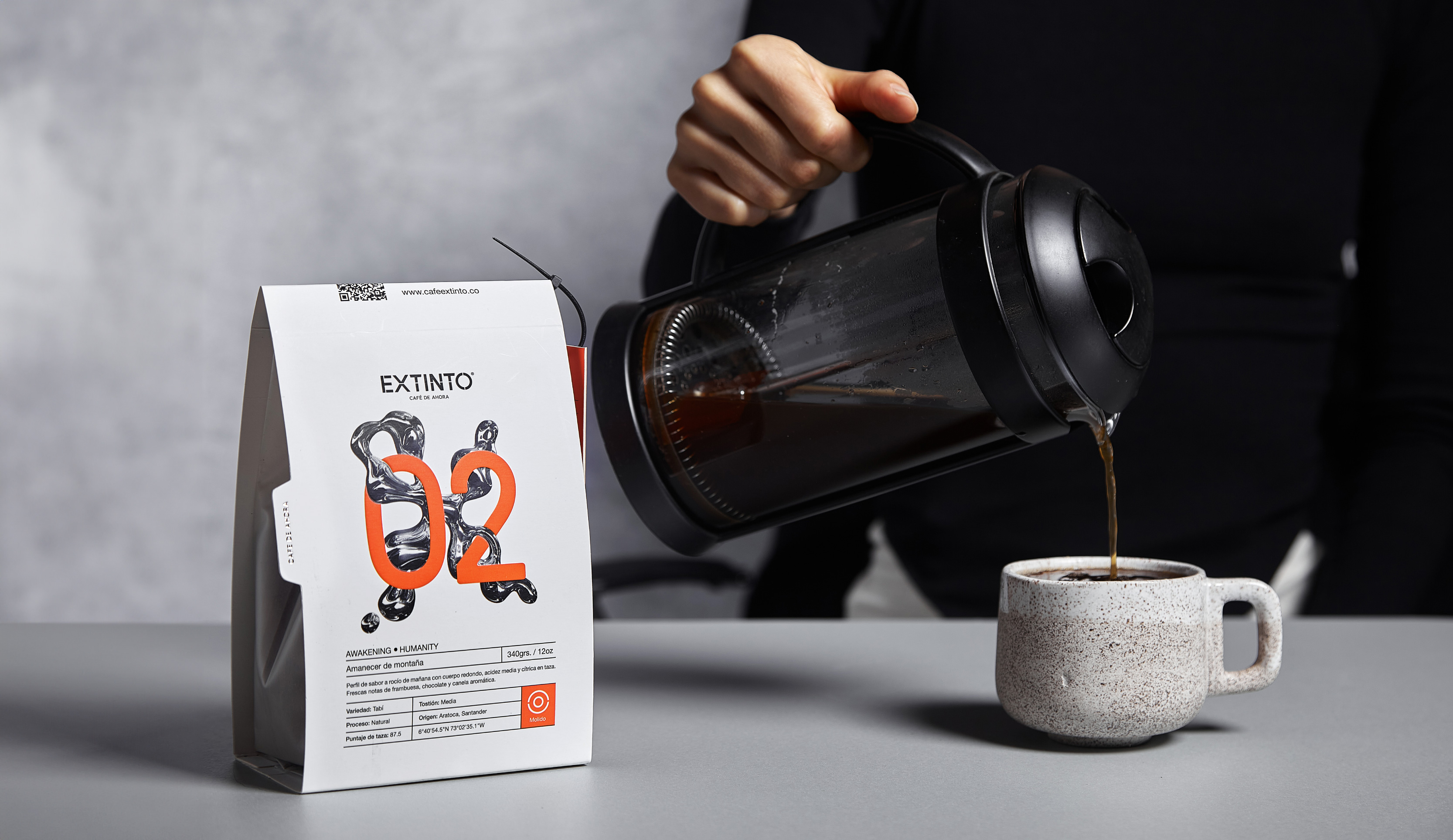 Extinto Café’s Purpose-Driven Packaging Redefines Coffee Branding with Artful Industrial Aesthetics by Kinder Estudio