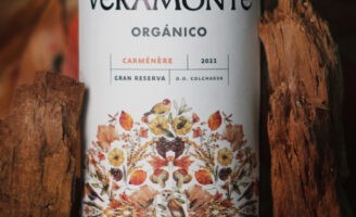 Monica Irarrazaval Saavedra’s Branding and Packaging for Viñedos Veramonte