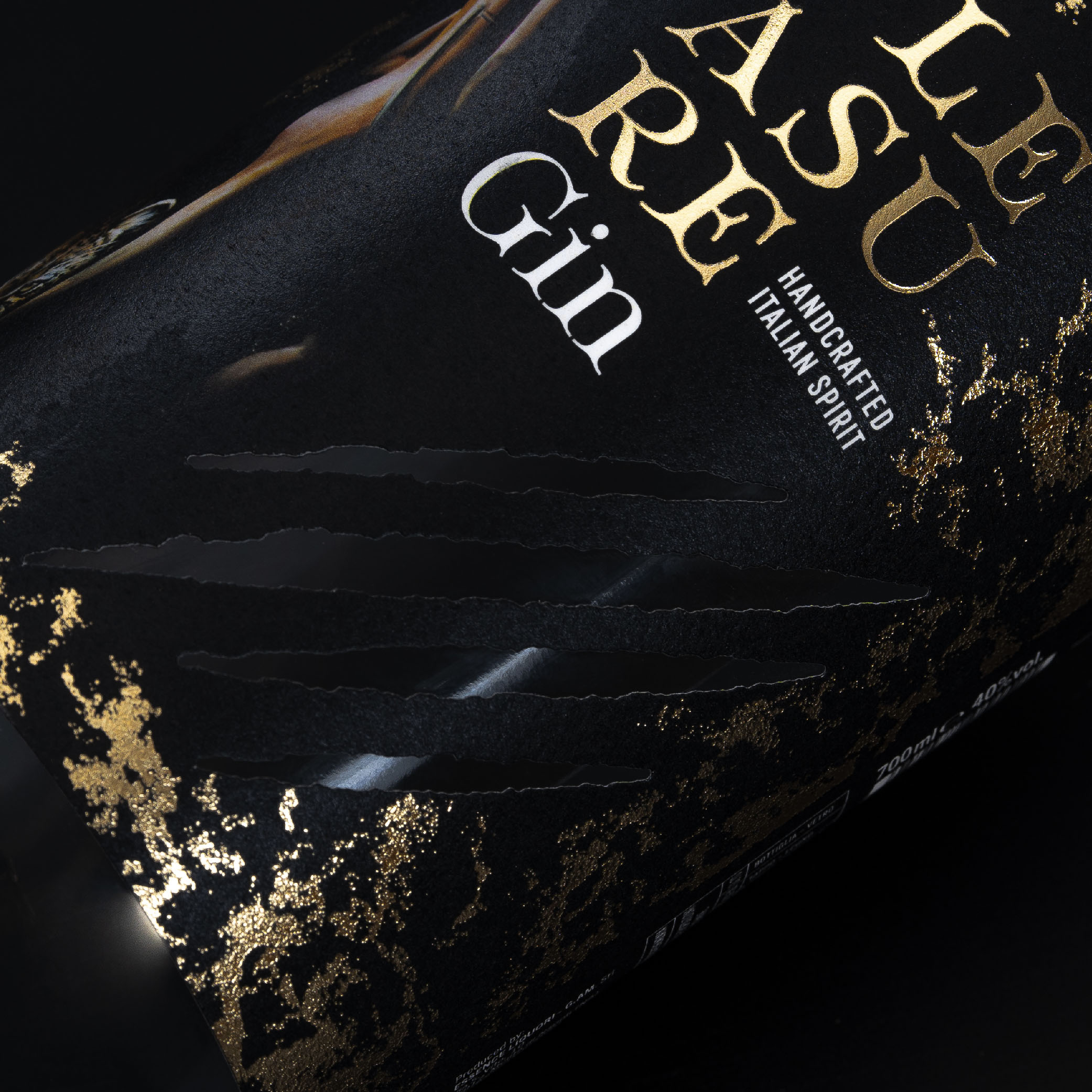 Pleasure Gin’s Sensory Design by Maria Giannico: A Tactile and Visual Experience