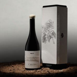 Omdesign’s Elegant Packaging Design for Menin D. Beatriz