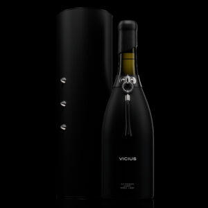 Roberto Núñez Studio’s Seductive Packaging for Vicius White Wine