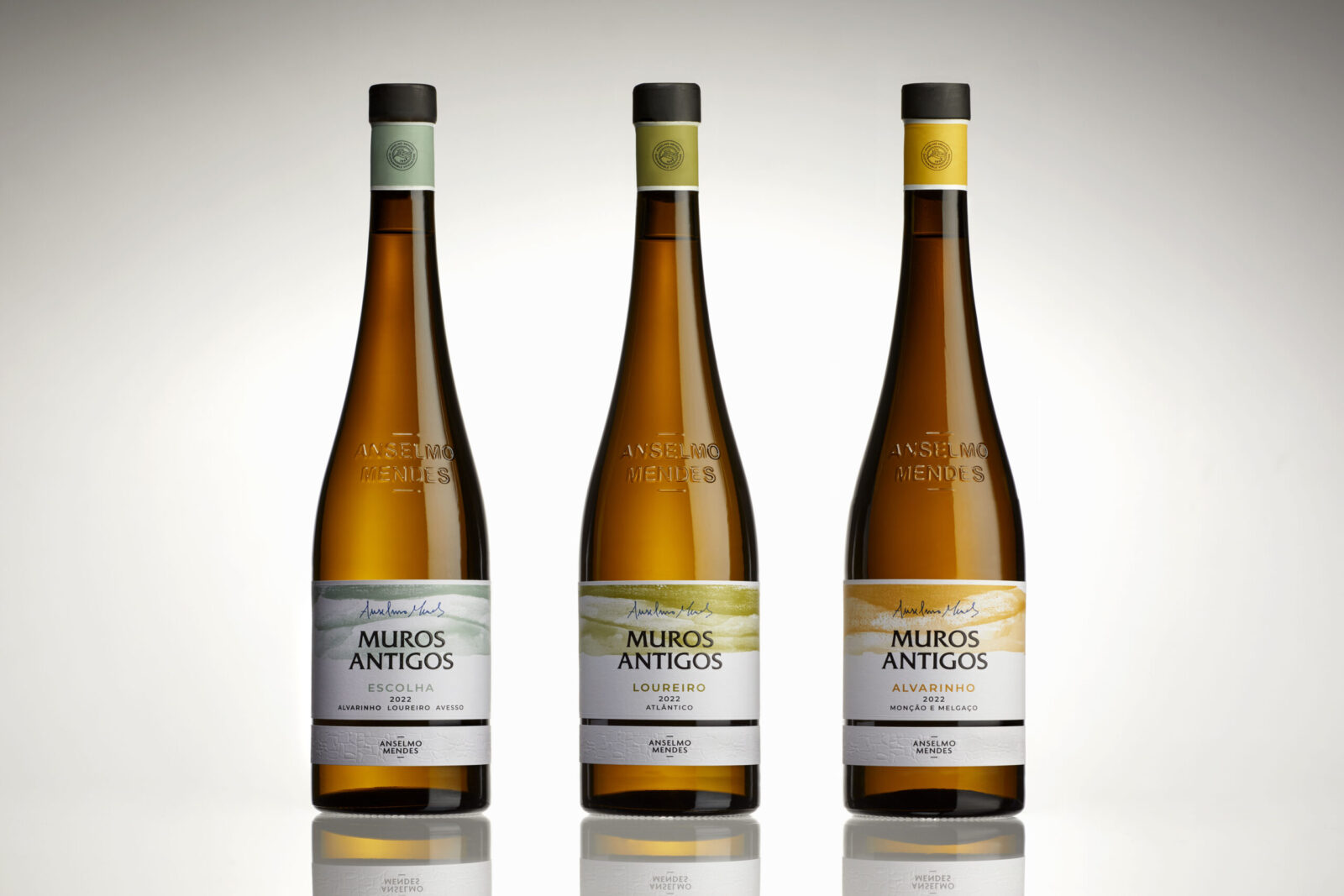 Muros Antigos Wine Range Packaging Design by Anselmo Mendes