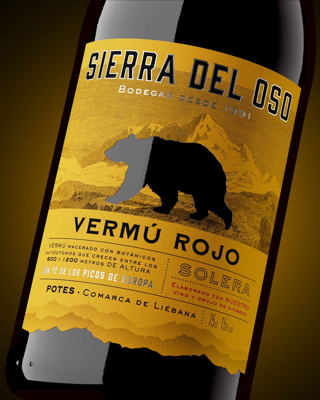 Sierra del Oso Red Vermouth Packaging Design by Cielo Studio89