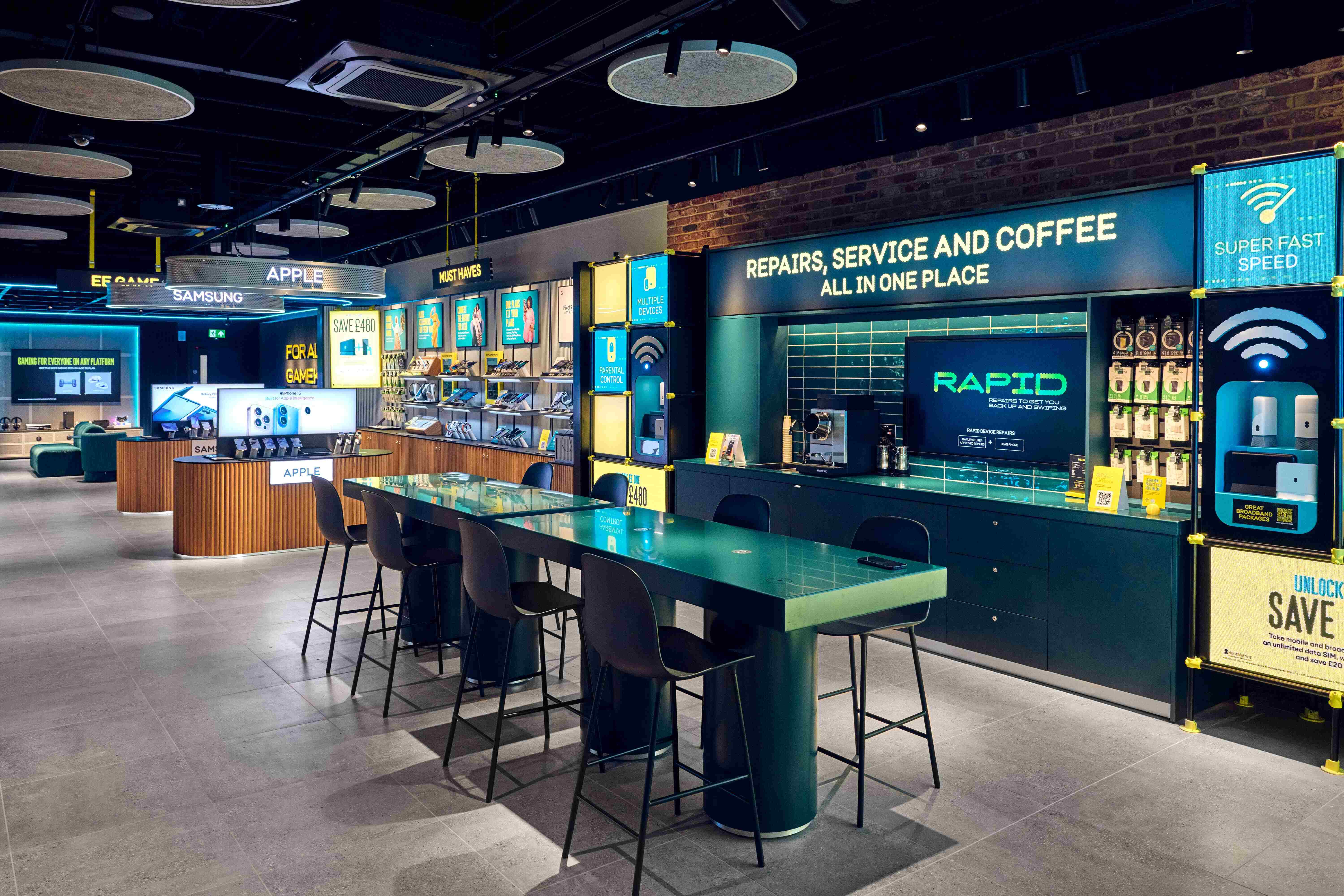 The Future Face of Retail: EE and Dalziel & Pow Launch Two Immersive Experience Stores