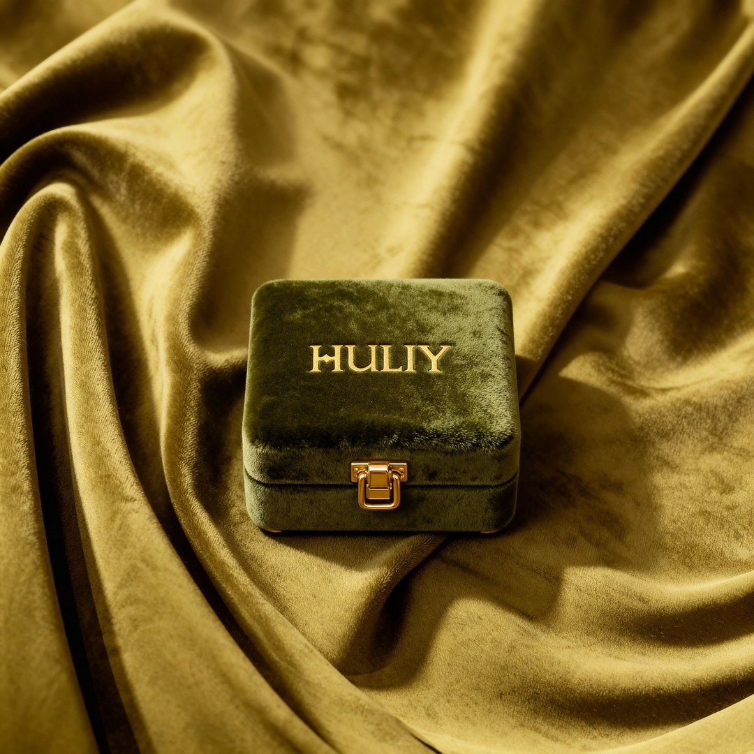 Huliy Luxury Jewelry Visual Identity by Khaled Ramadan